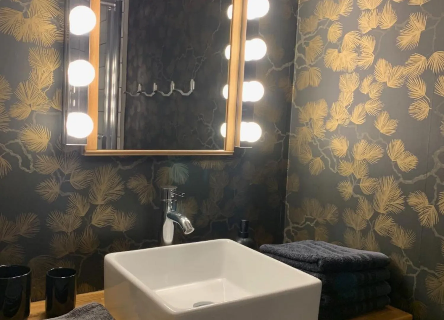 Charmant appartement sur cour, Le Cerisier Bagnères-de-Bigorre